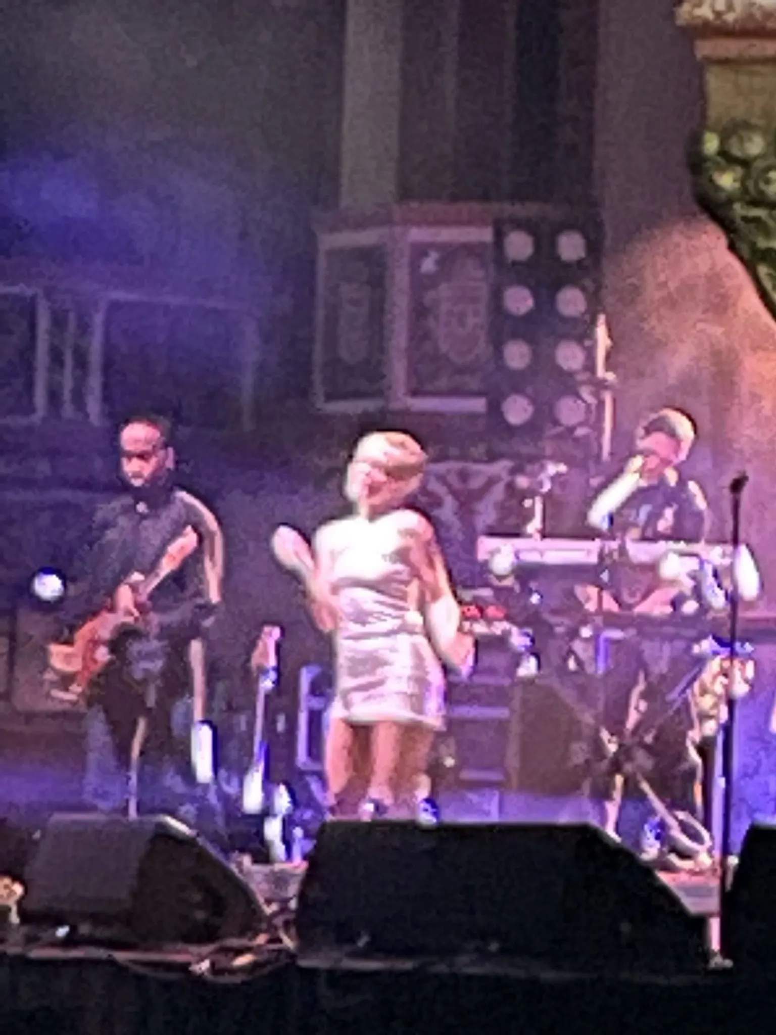 Maggie Rogers at Byline Bank Aragon Ballroom, Chicago — February 17, 2023, photo 11