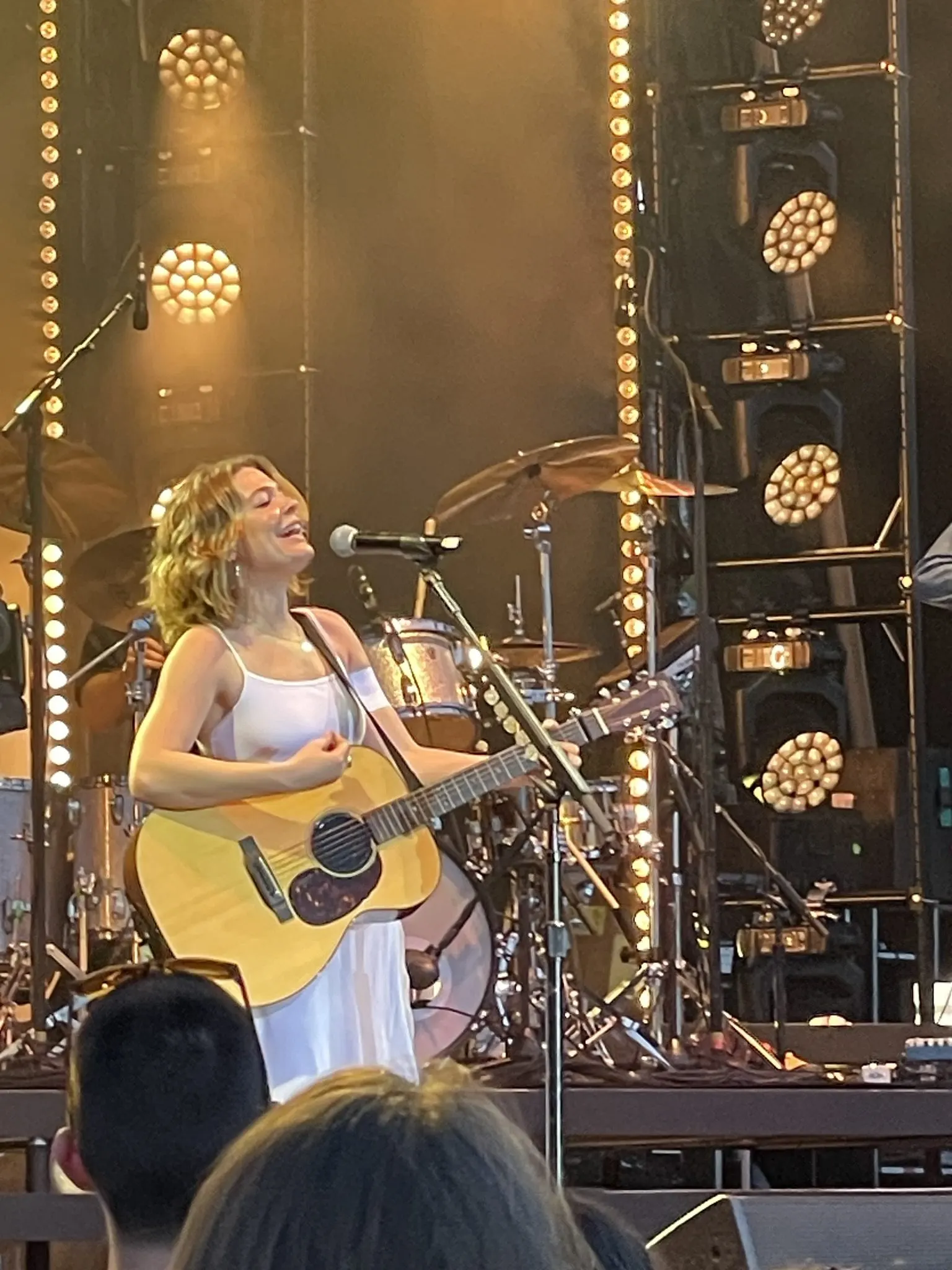 Maggie Rogers at The ICON Festival Stage at Smale Park, Cincinnati — June 7, 2024, photo 15