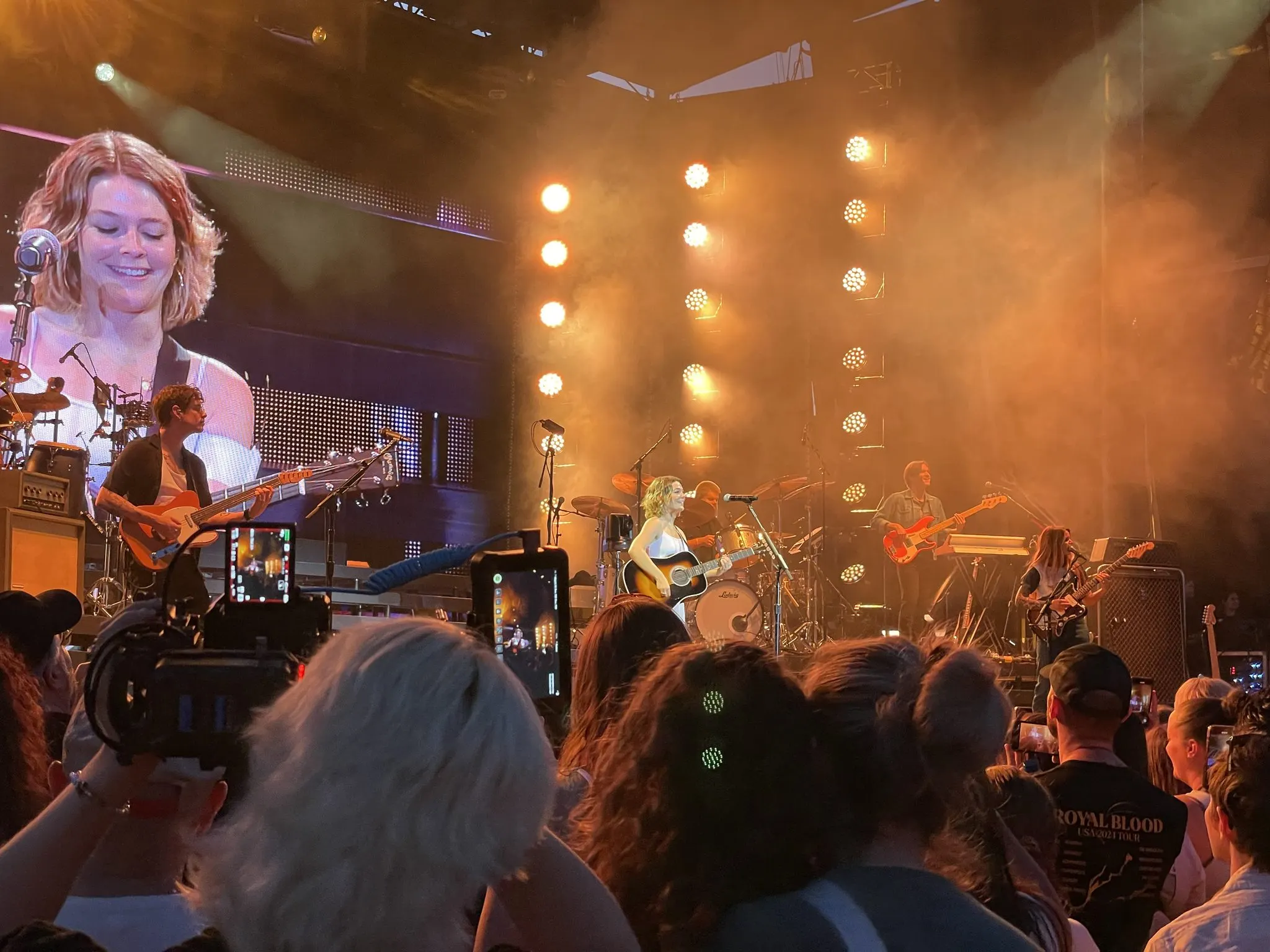 Maggie Rogers at The ICON Festival Stage at Smale Park, Cincinnati — June 7, 2024, photo 23