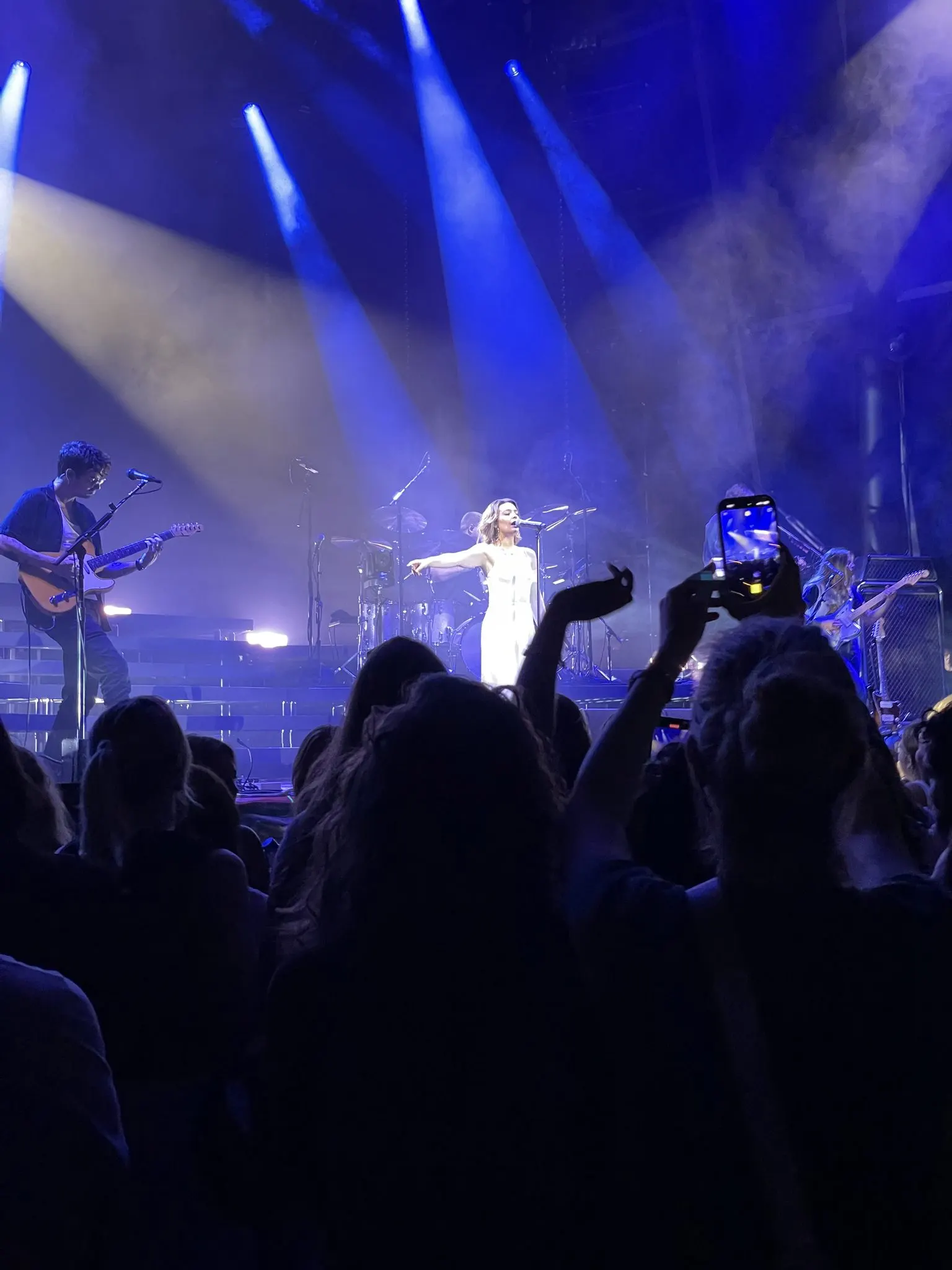 Maggie Rogers at The ICON Festival Stage at Smale Park, Cincinnati — June 7, 2024, photo 25